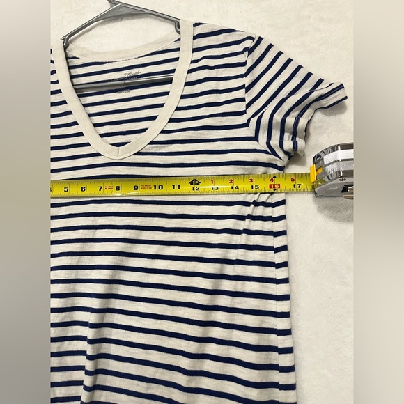 Universal Thread Size Small Striped V Neck Knee Length Shirt Dress White Navy - Picture 4 of 5